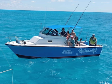 26 ft fishing charter Cancun private boat